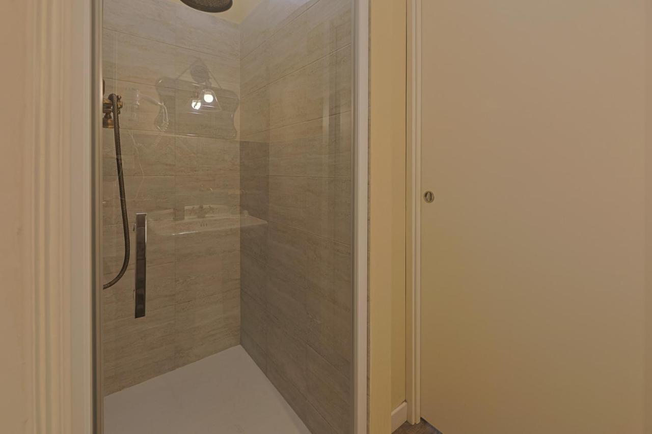 Art House Suites56 Via Del Babuino 56 Róma Kültér fotó