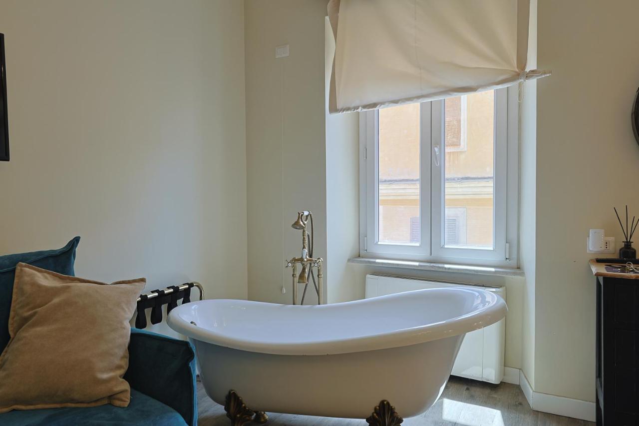 Art House Suites56 Via Del Babuino 56 Róma Kültér fotó