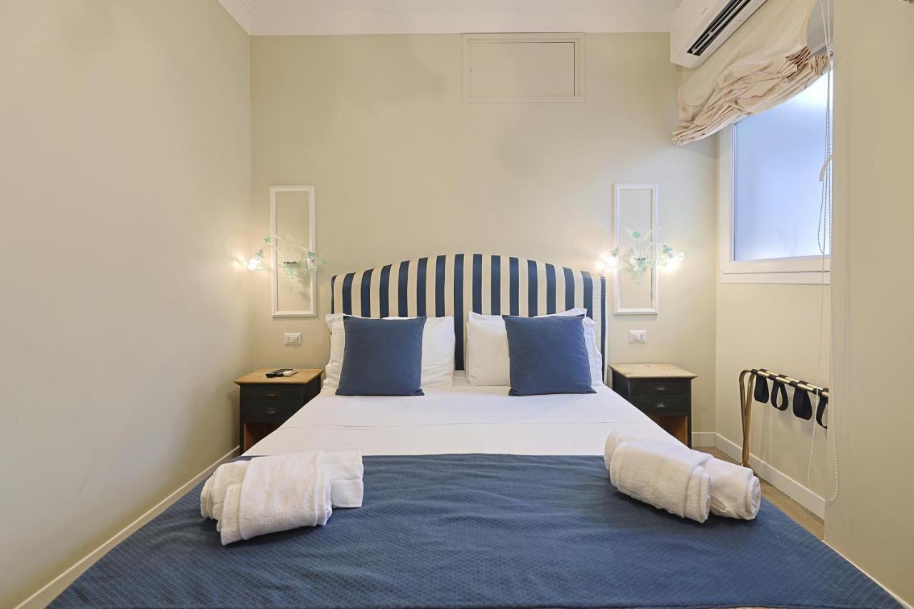 Art House Suites56 Via Del Babuino 56 Róma Kültér fotó